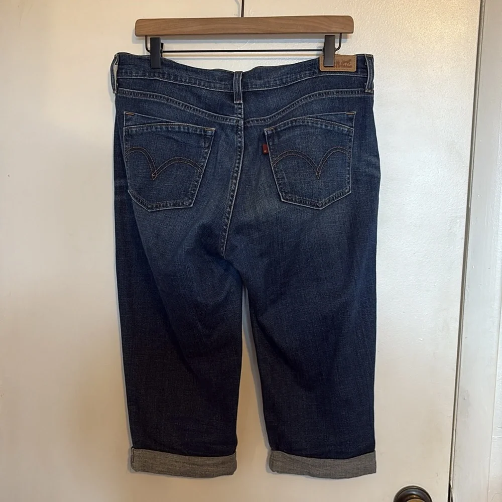 Levi’s Medium Wash Denim Bermuda Shorts 8 / 29